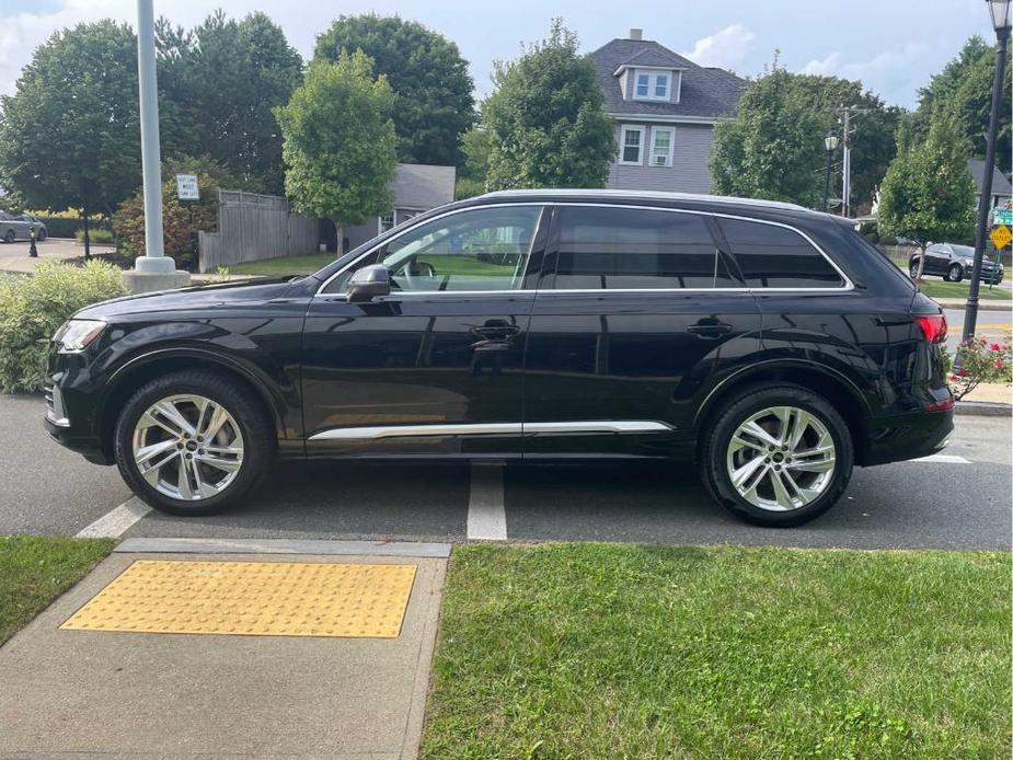 used 2024 Audi Q7 car, priced at $56,995