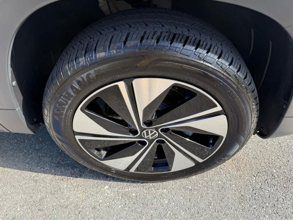 used 2024 Volkswagen Taos car, priced at $25,995