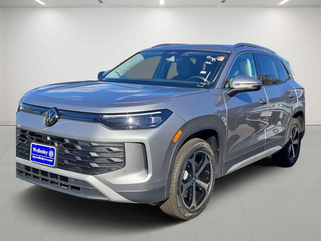 new 2025 Volkswagen Tiguan car, priced at $34,084
