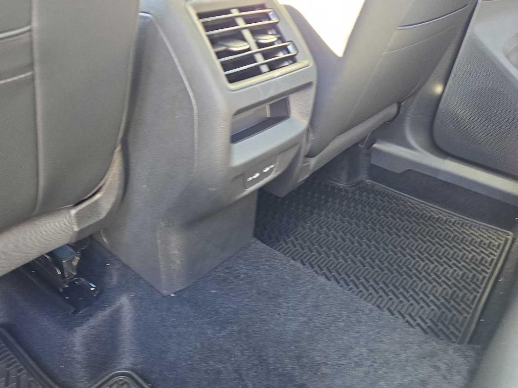 new 2025 Volkswagen Tiguan car, priced at $34,084