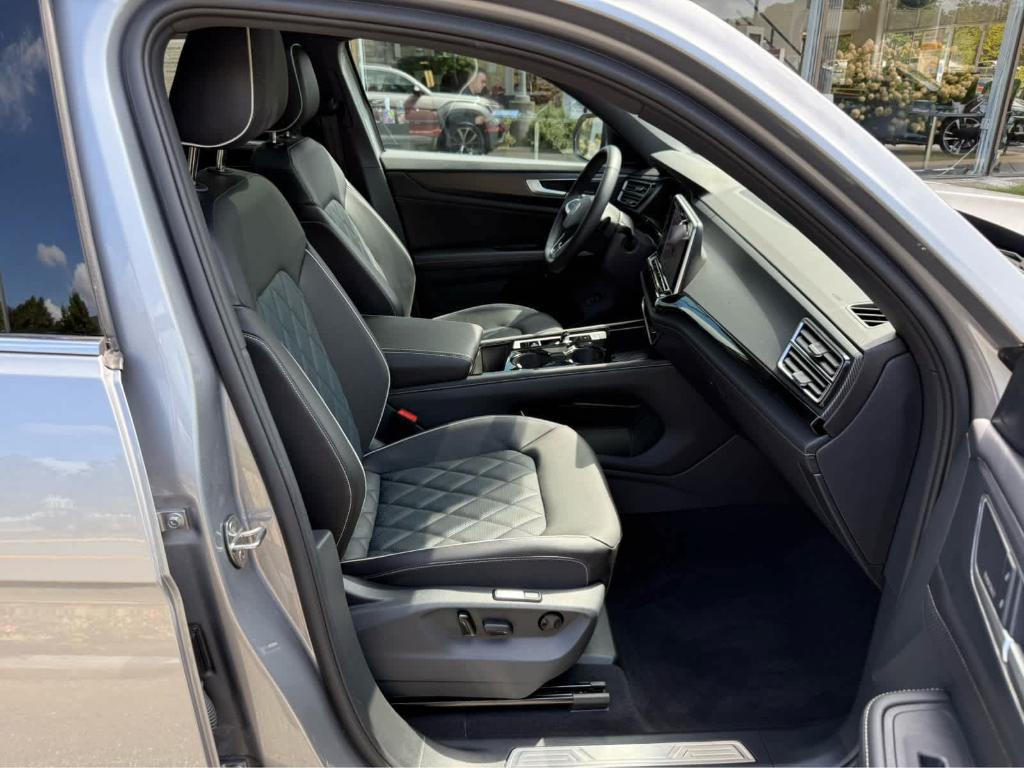 used 2025 Volkswagen Atlas Cross Sport car, priced at $46,995