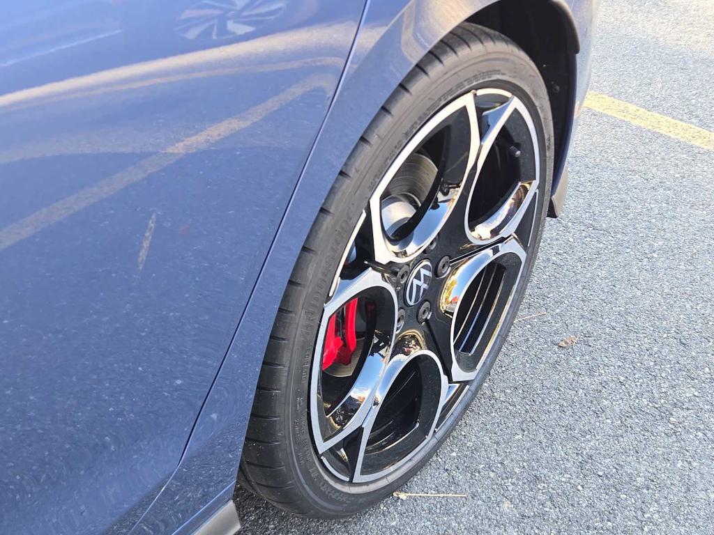 new 2025 Volkswagen Golf GTI car, priced at $41,626