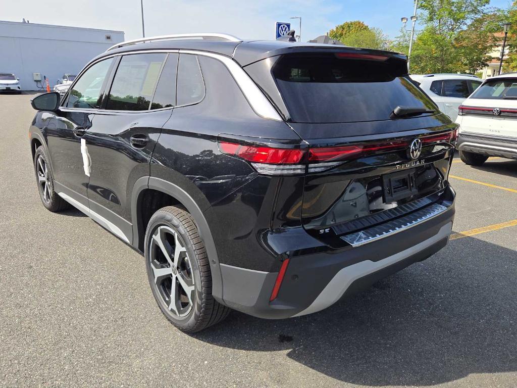 new 2025 Volkswagen Tiguan car, priced at $35,084