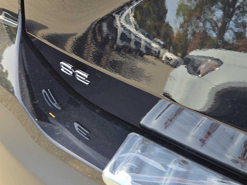 new 2025 Volkswagen Tiguan car, priced at $35,084