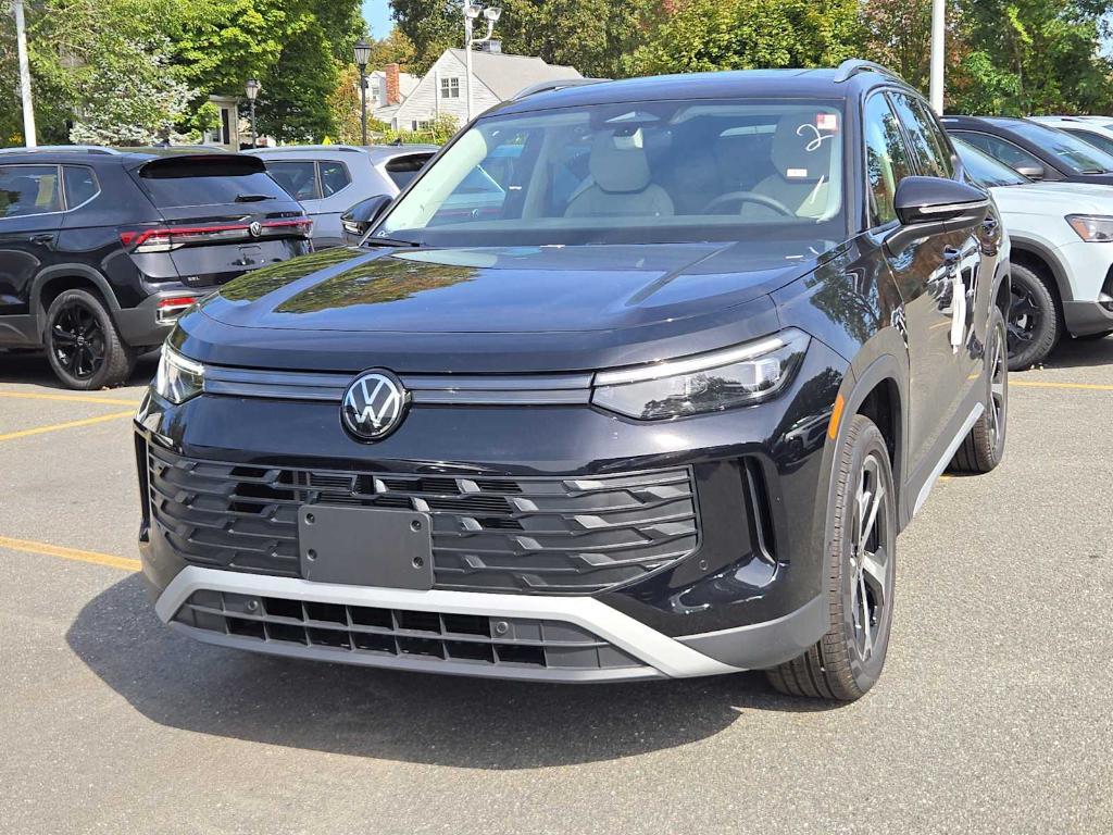 new 2025 Volkswagen Tiguan car, priced at $35,084