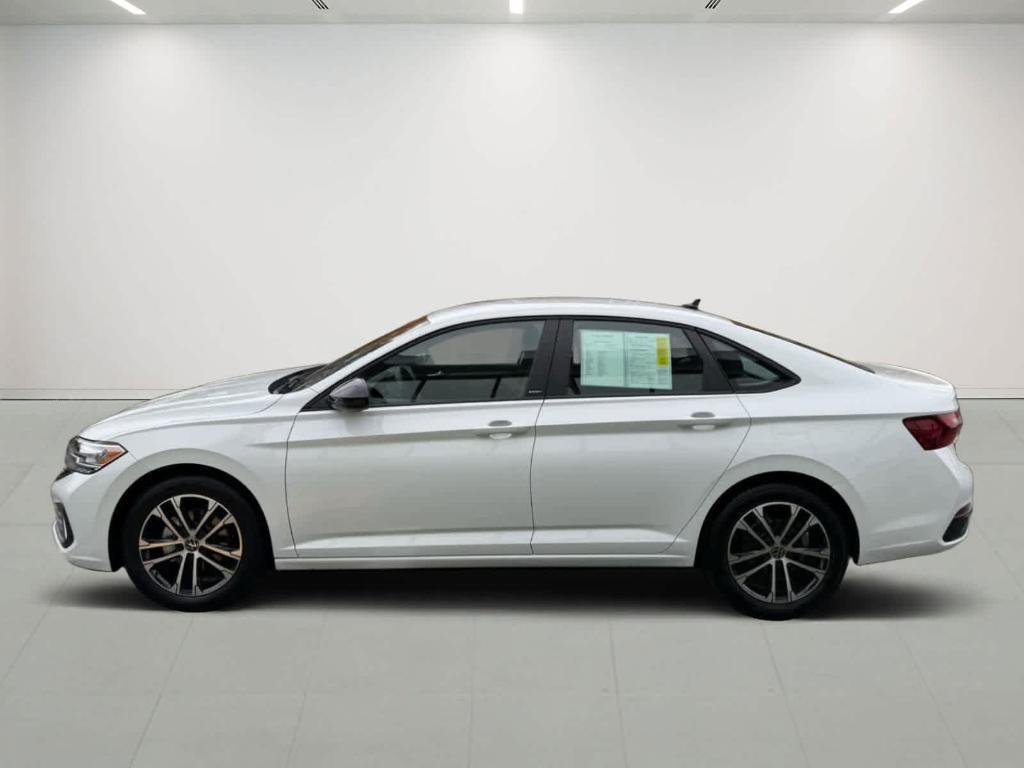 used 2024 Volkswagen Jetta car, priced at $20,995