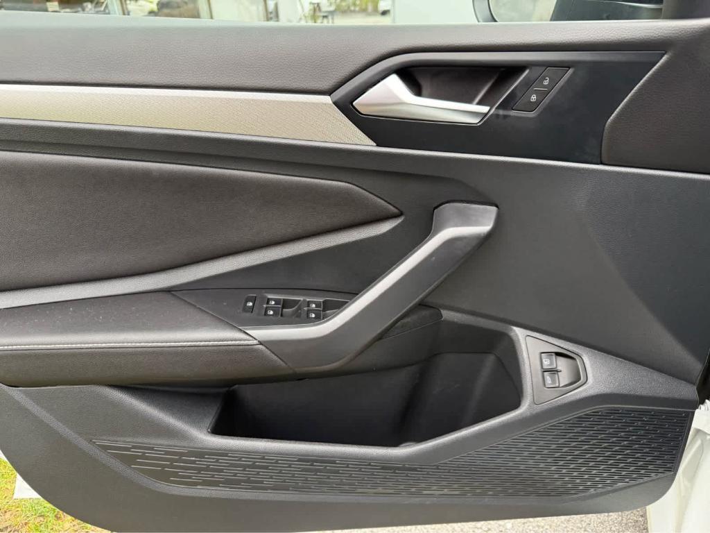 used 2024 Volkswagen Jetta car, priced at $20,995