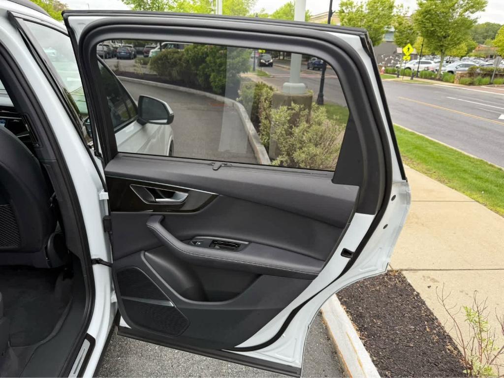 used 2025 Audi Q7 car, priced at $64,995