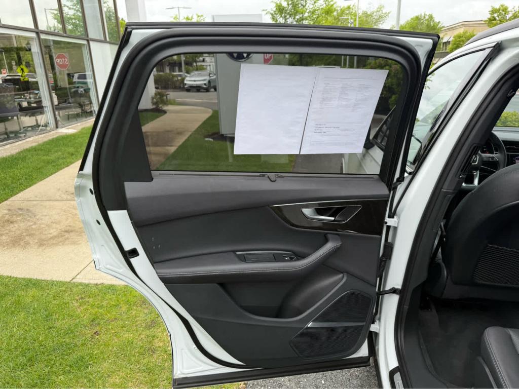 used 2025 Audi Q7 car, priced at $68,995