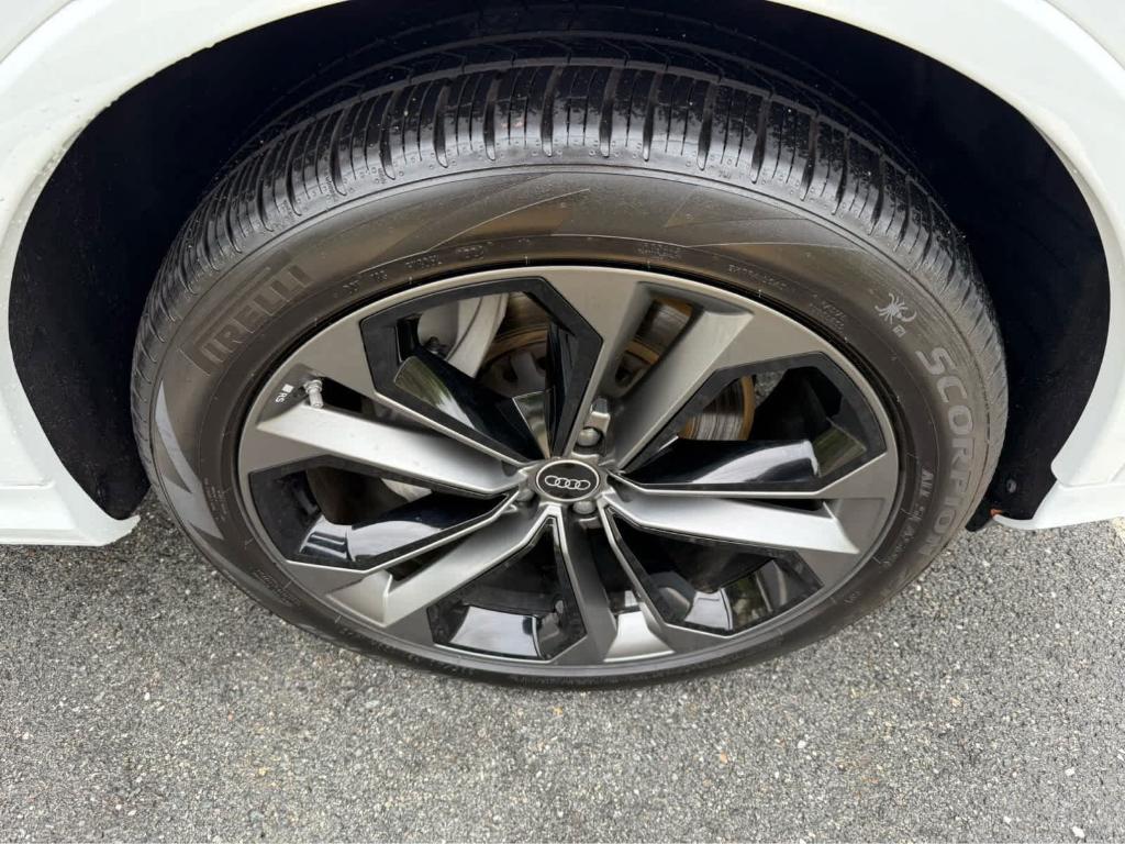 used 2025 Audi Q7 car, priced at $64,995
