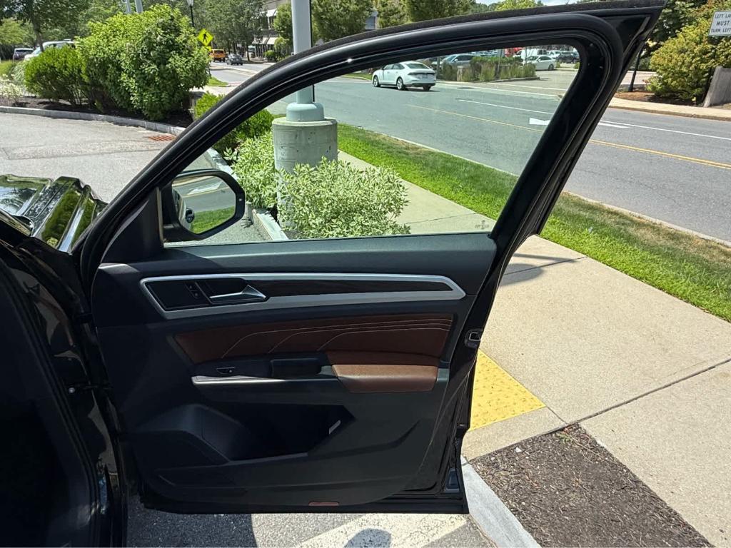 used 2022 Volkswagen Atlas car, priced at $28,995