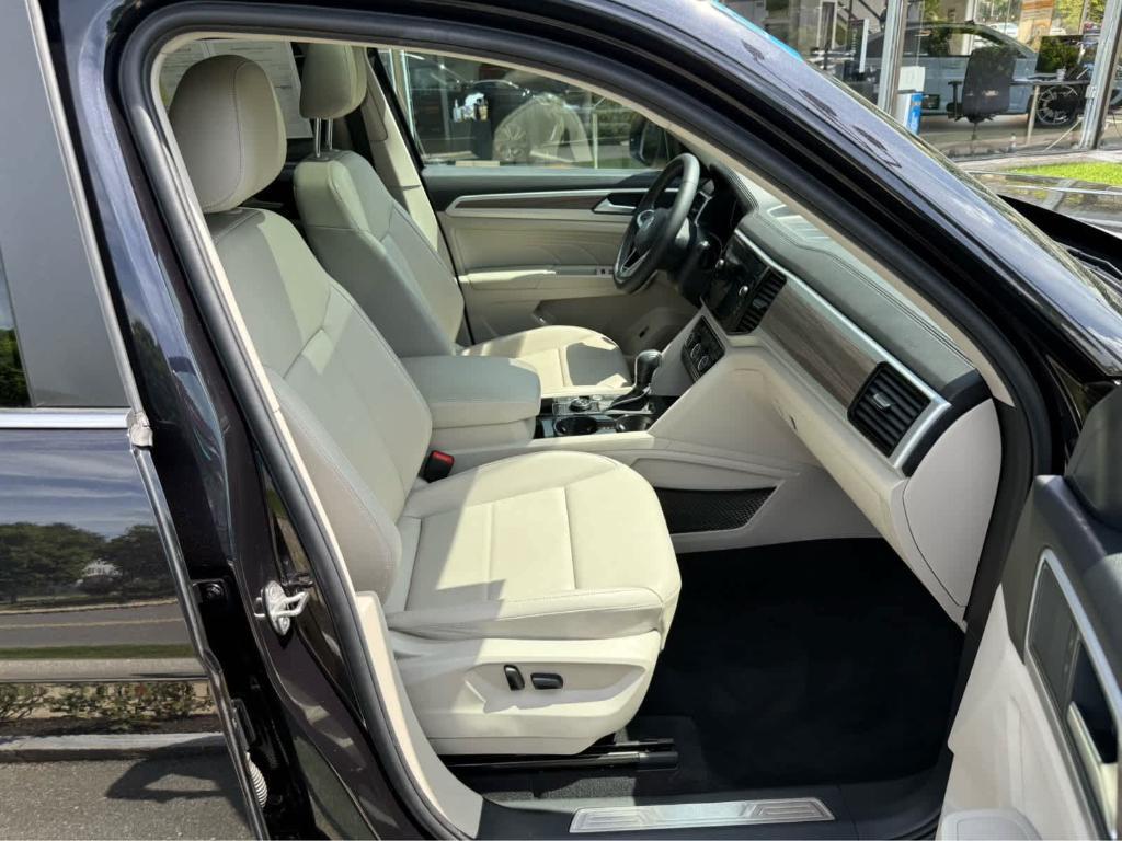 used 2022 Volkswagen Atlas car, priced at $30,495