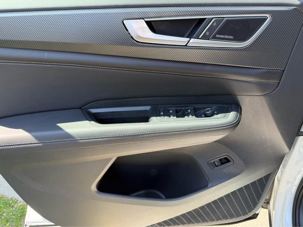 used 2025 Volkswagen Atlas Cross Sport car, priced at $49,495