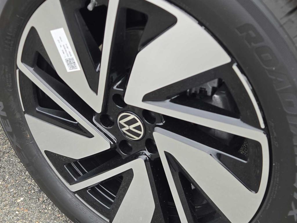 new 2026 Volkswagen Atlas car, priced at $46,447