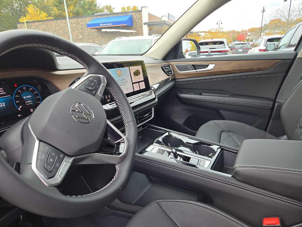 new 2026 Volkswagen Atlas car, priced at $46,947