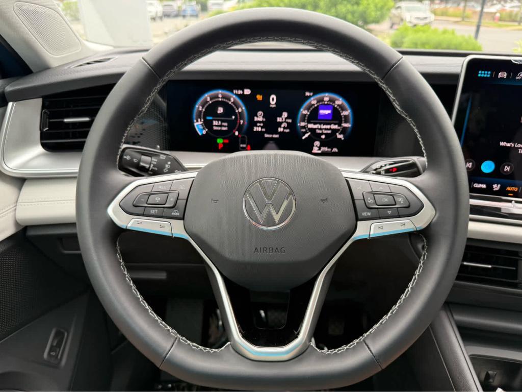 new 2025 Volkswagen Tiguan car, priced at $35,185