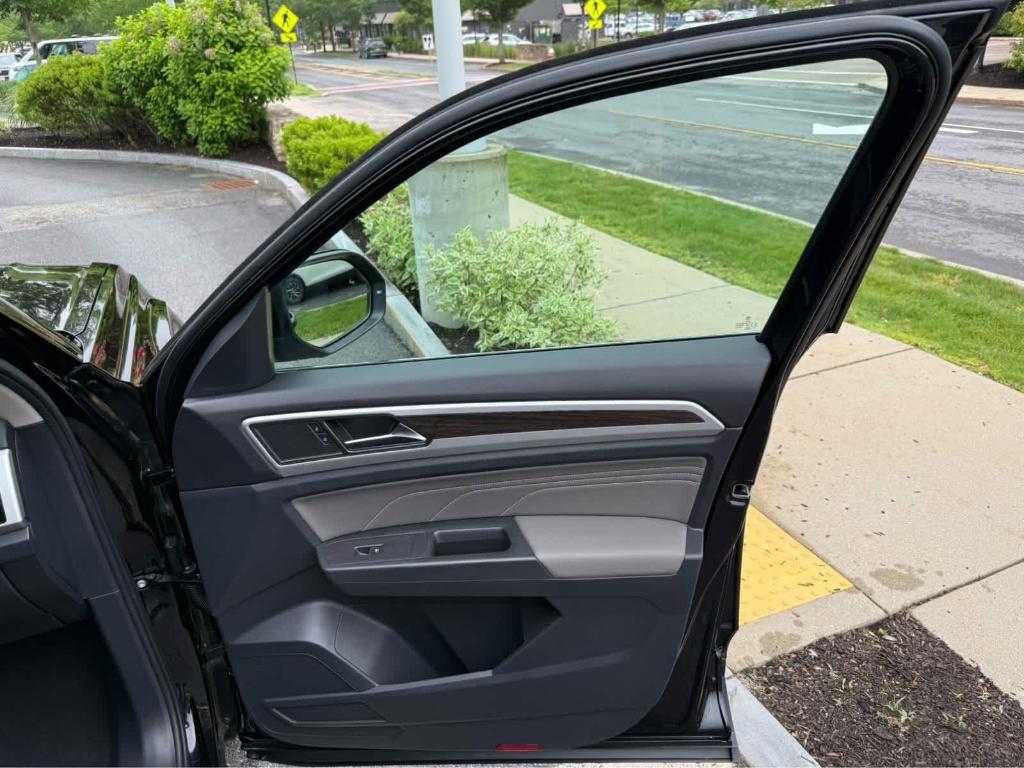 used 2023 Volkswagen Atlas car, priced at $34,495