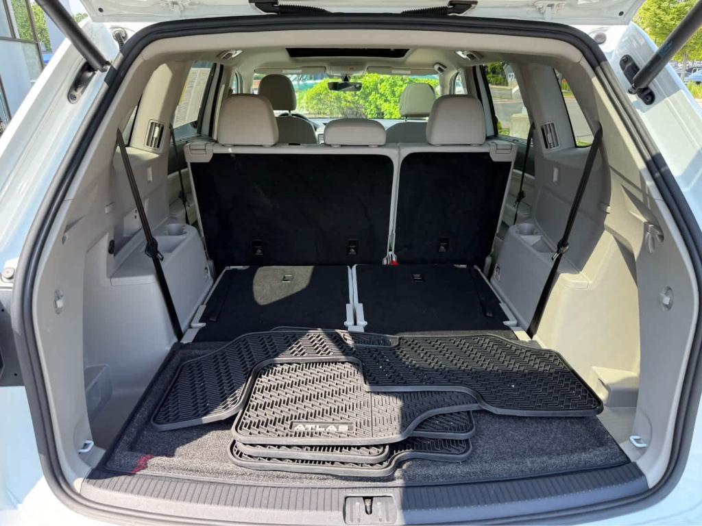 used 2022 Volkswagen Atlas car, priced at $31,995