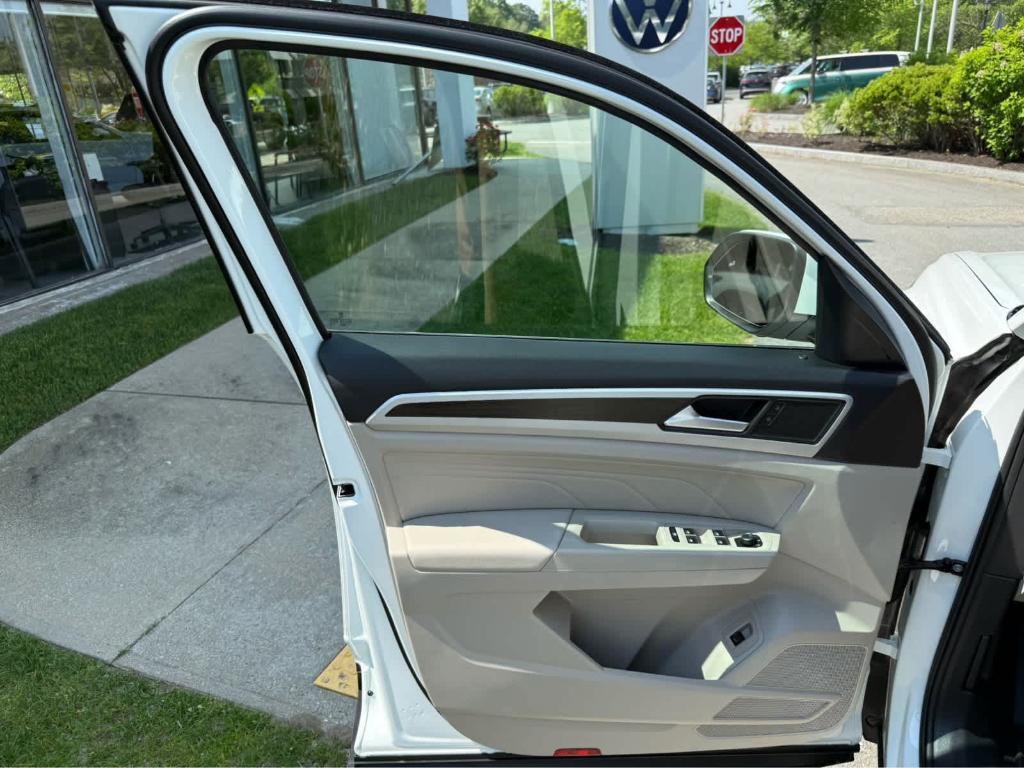 used 2022 Volkswagen Atlas car, priced at $31,995