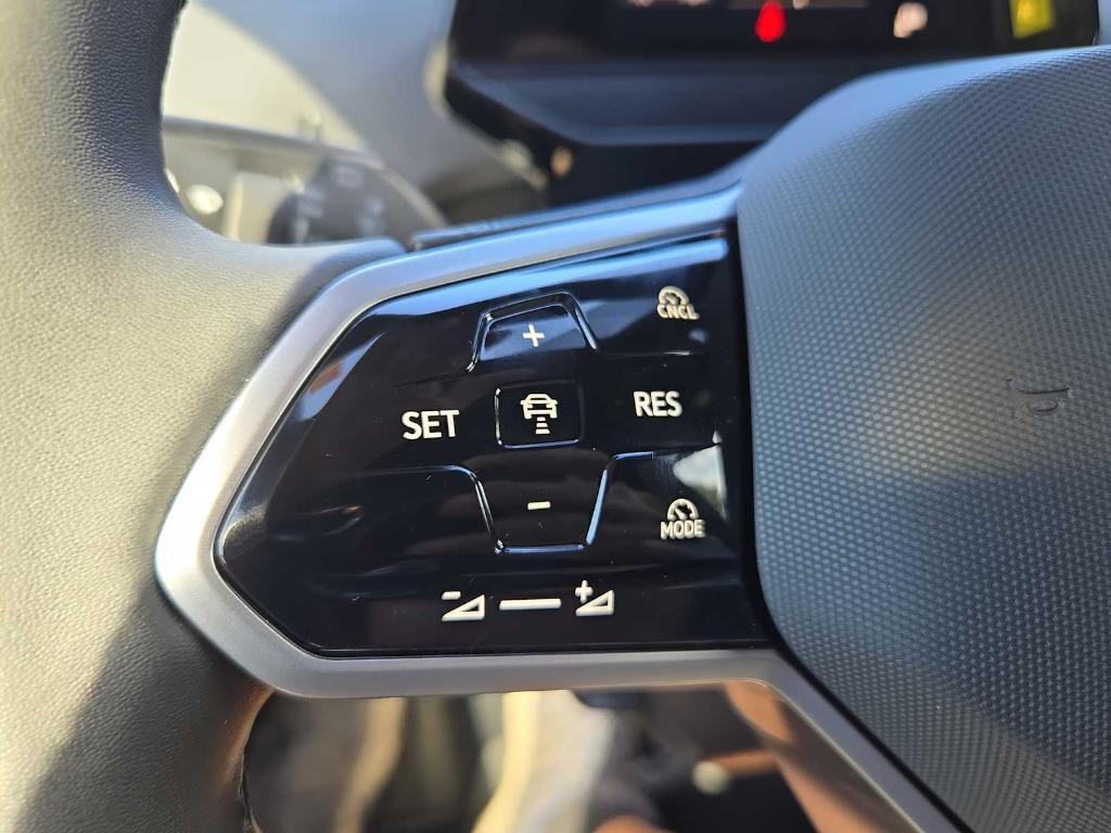 new 2025 Volkswagen ID.4 car, priced at $44,495