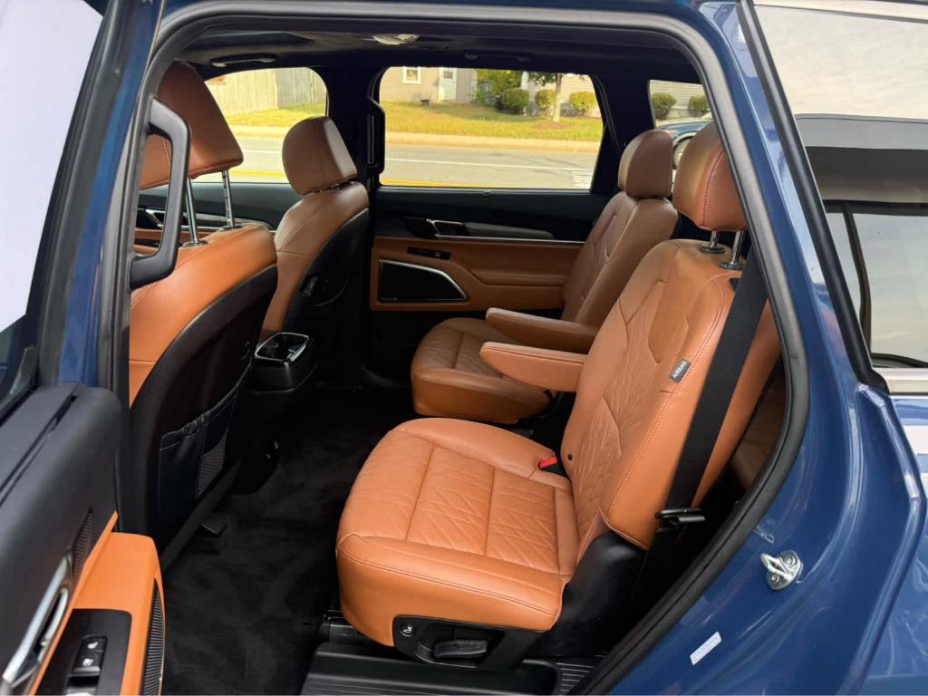 used 2024 Kia Telluride car, priced at $44,495