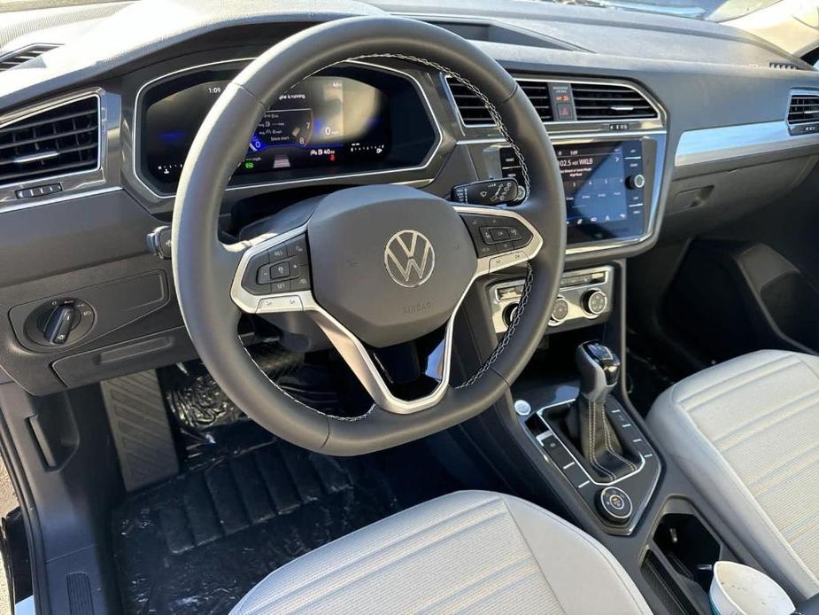 new 2024 Volkswagen Tiguan car, priced at $29,081