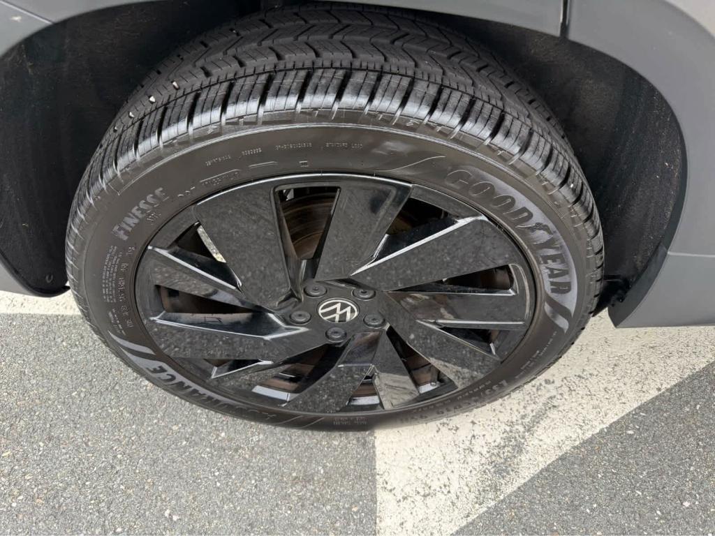 used 2024 Volkswagen Taos car, priced at $25,995