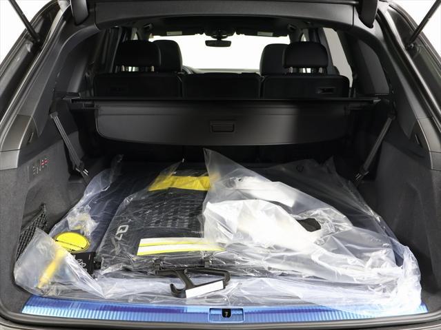 new 2025 Audi Q7 car, priced at $77,805