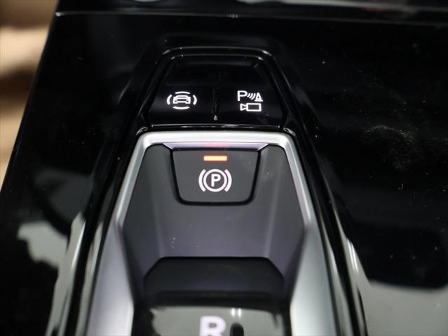 new 2025 Audi Q6 e-tron car, priced at $75,285