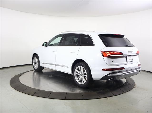 new 2025 Audi Q7 car, priced at $65,730