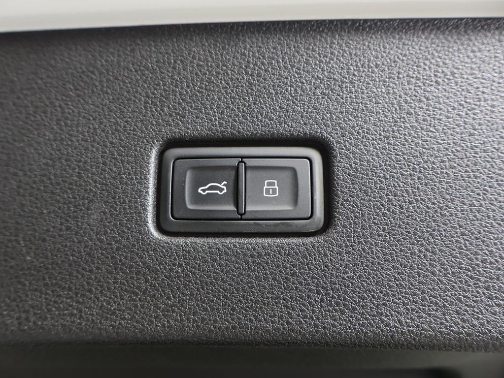 used 2021 Audi Q8 car, priced at $38,250