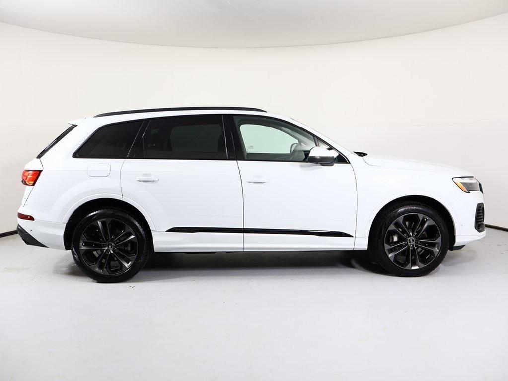 used 2025 Audi Q7 car, priced at $65,490