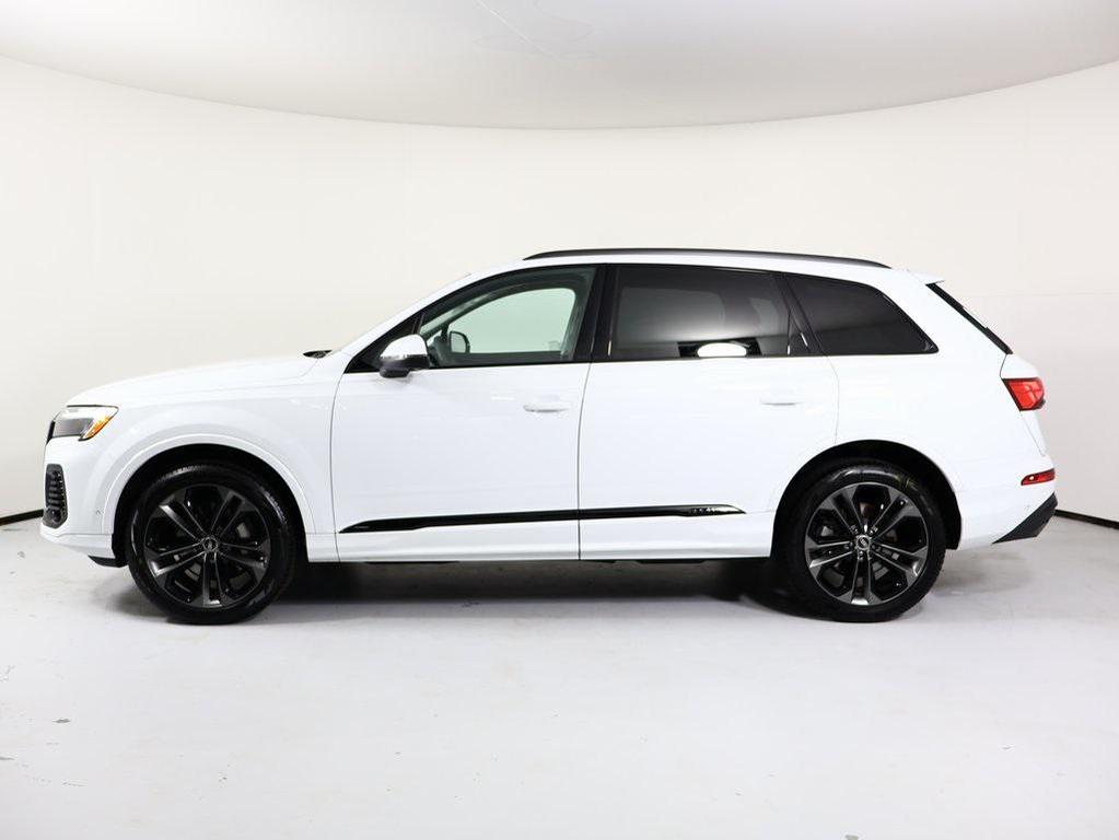 used 2025 Audi Q7 car, priced at $65,490