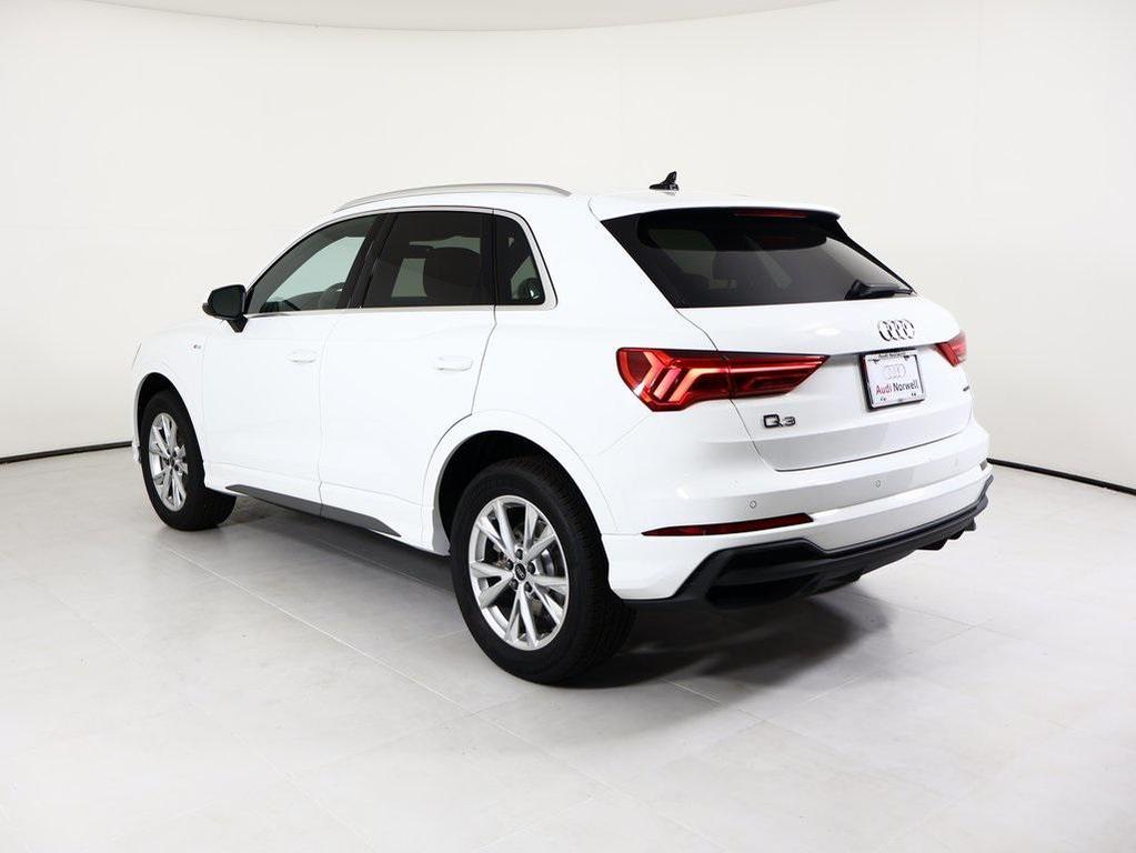 new 2025 Audi Q3 car, priced at $43,595