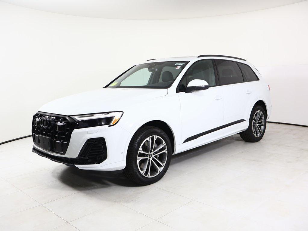 new 2026 Audi Q7 car, priced at $68,445