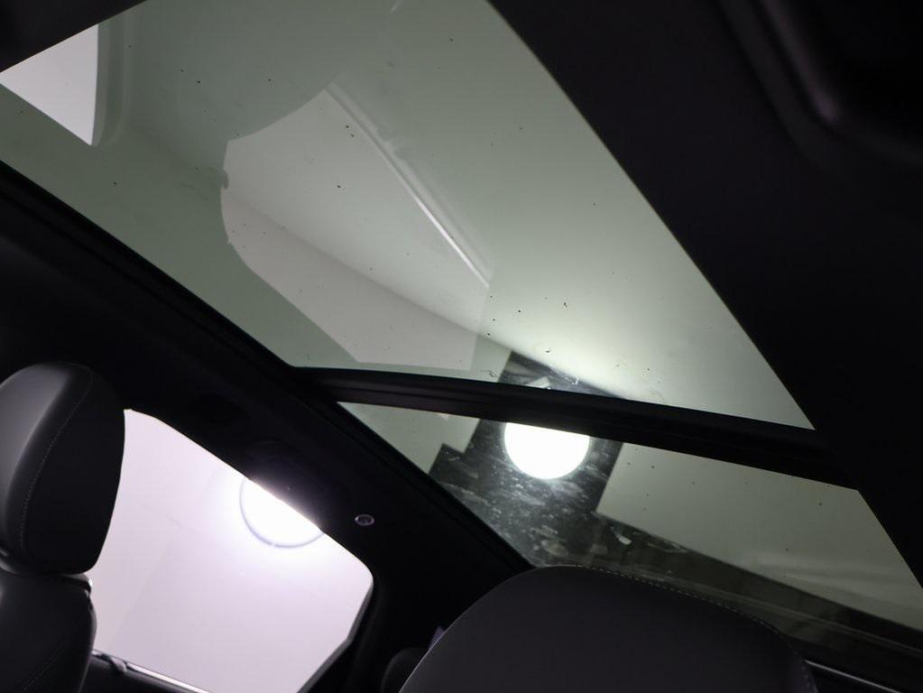 new 2025 Audi Q7 car, priced at $76,480