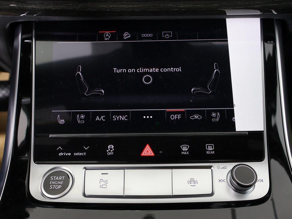 new 2025 Audi Q7 car, priced at $76,480