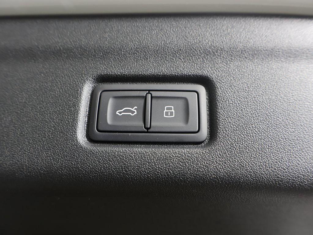 new 2025 Audi Q6 e-tron car, priced at $73,580