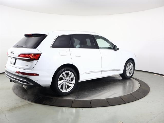 used 2020 Audi Q7 car, priced at $31,900