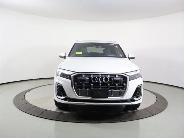 new 2025 Audi Q7 car, priced at $81,800