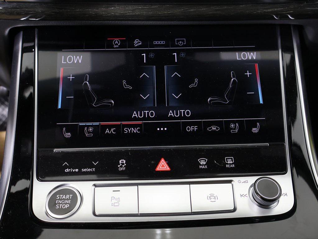 new 2025 Audi Q7 car, priced at $76,335