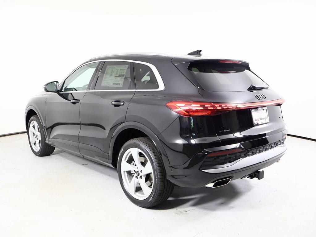 new 2025 Audi Q5 car, priced at $62,080