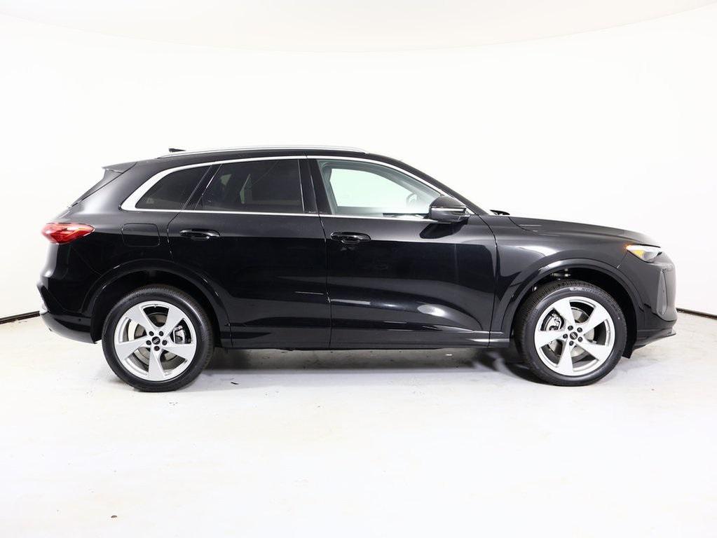 new 2025 Audi Q5 car, priced at $62,080