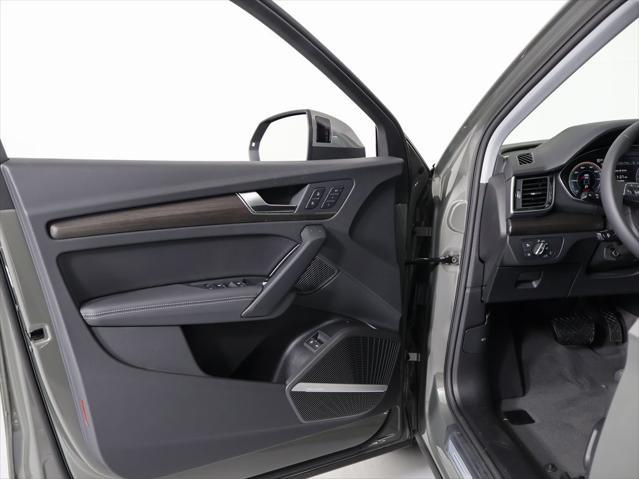 new 2025 Audi Q5 car, priced at $66,035