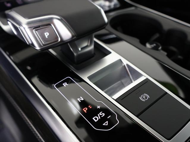 used 2025 Audi Q7 car, priced at $59,990