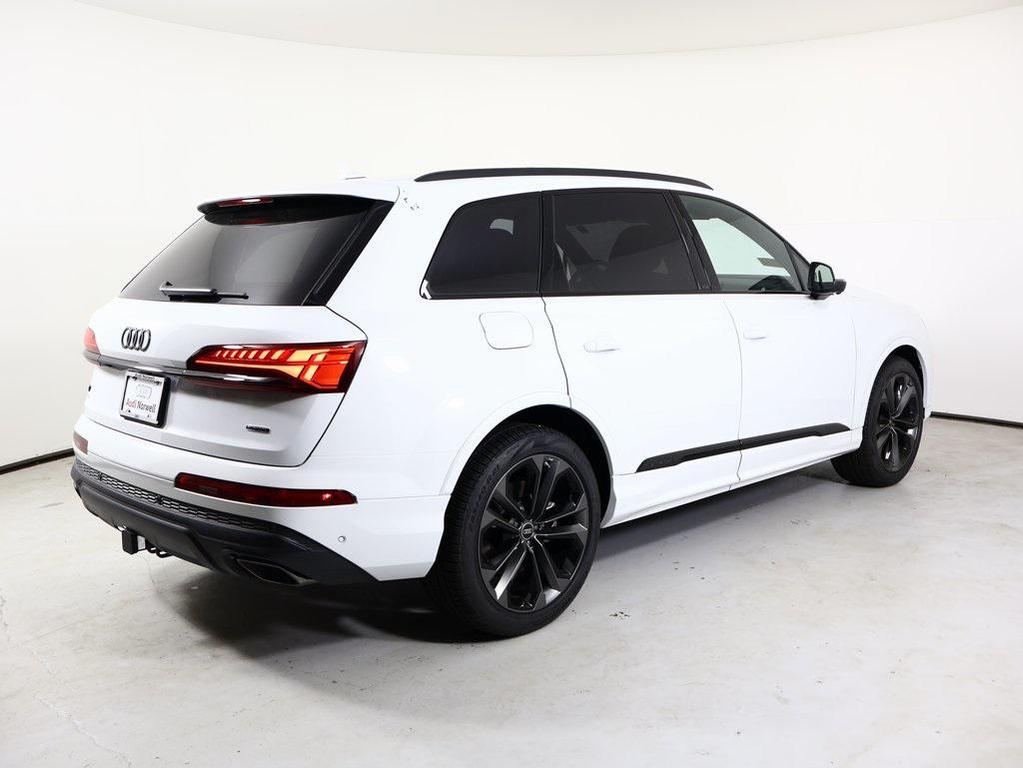 new 2025 Audi Q7 car, priced at $77,805