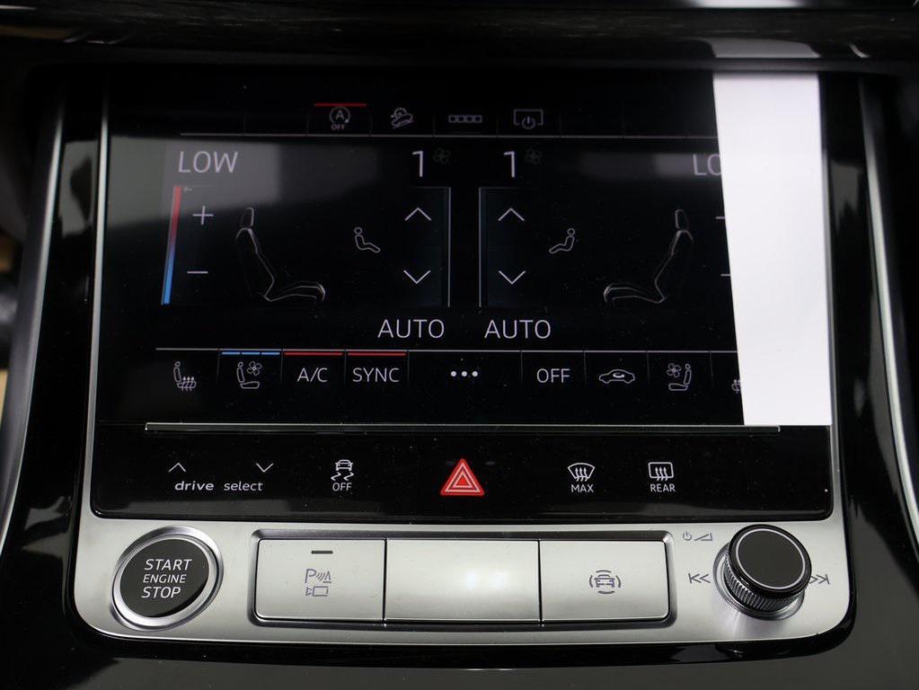new 2025 Audi Q7 car, priced at $77,805