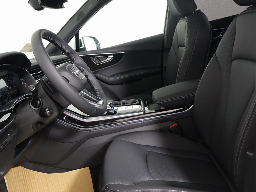 new 2025 Audi Q7 car, priced at $77,805
