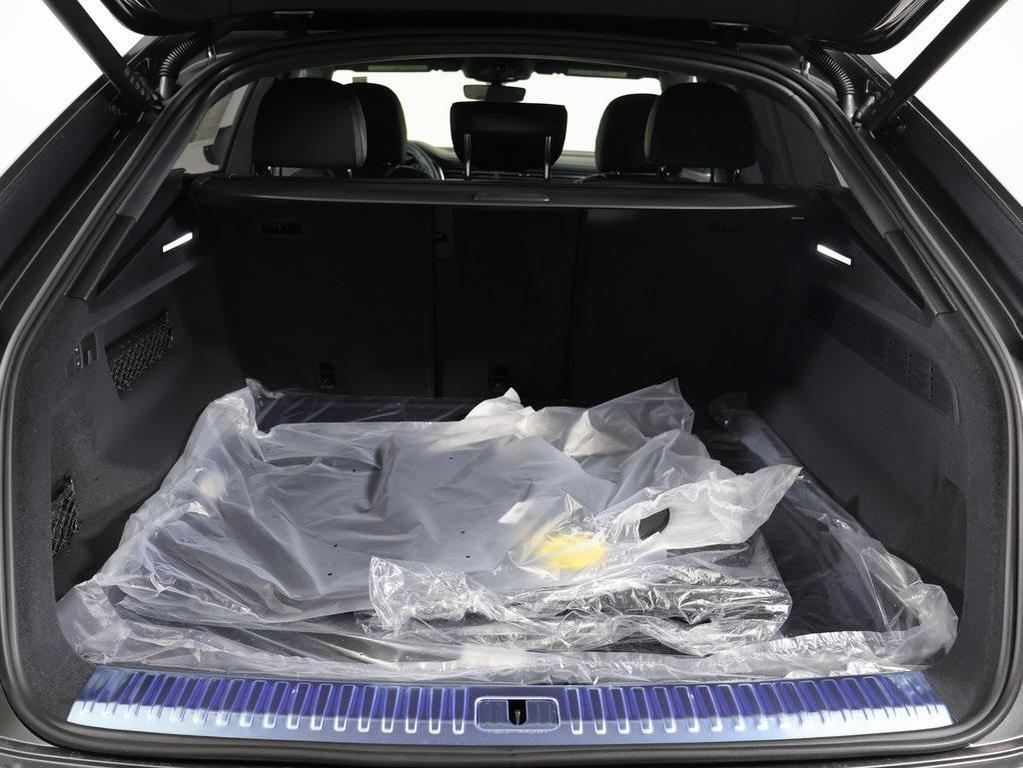 new 2026 Audi Q8 car, priced at $95,400