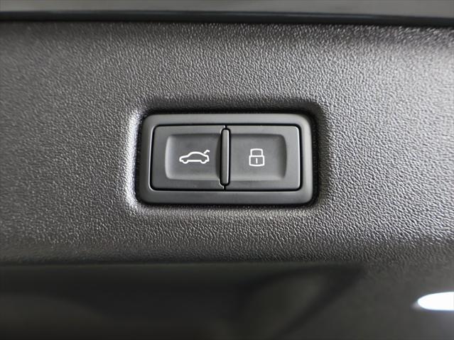 new 2025 Audi Q5 car, priced at $61,105